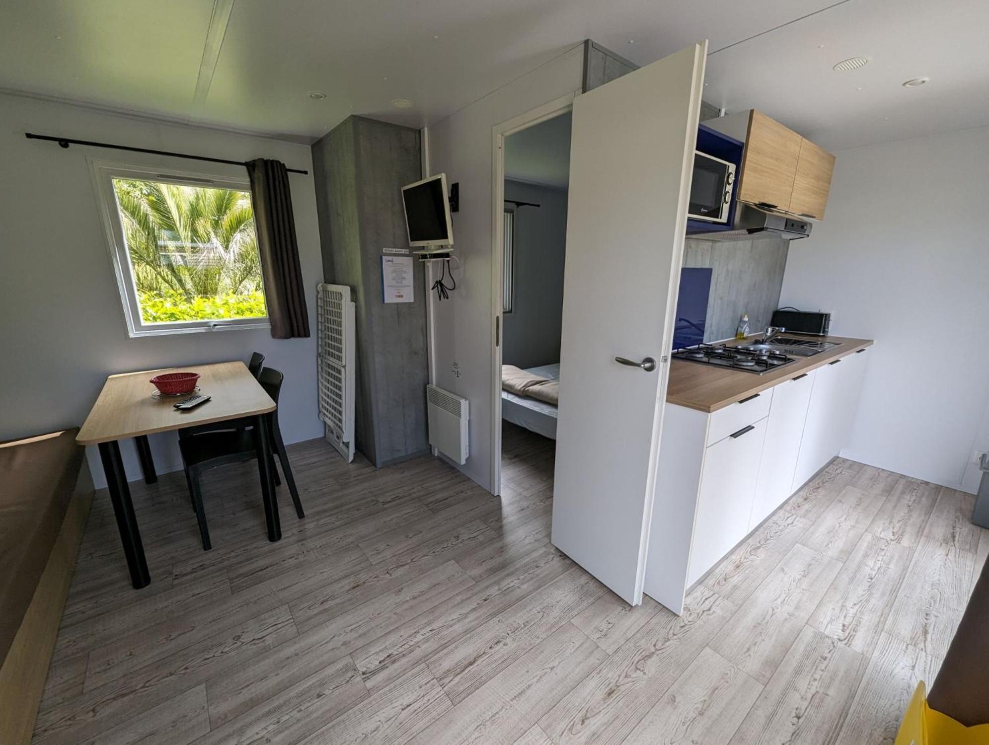Camping De Lanven Plomeur Экстерьер фото